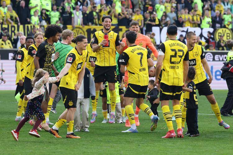 包含多特蒙德主场大捷,球队信心大增的词条 包含多特蒙德主场大捷,球队信心大增的词条